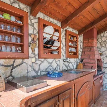 Gorgeous In With Kitchen * Banjole